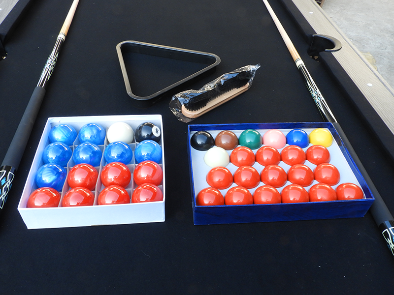 Walker & Simpson Vegas Deluxe 7ft Slate Pool Table with Dining Top