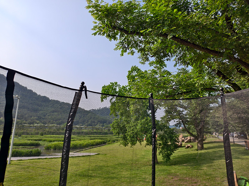 5x7ft Rectangular Trampoline with Safety Enclosure Green FREE Ladder & Basketball Game